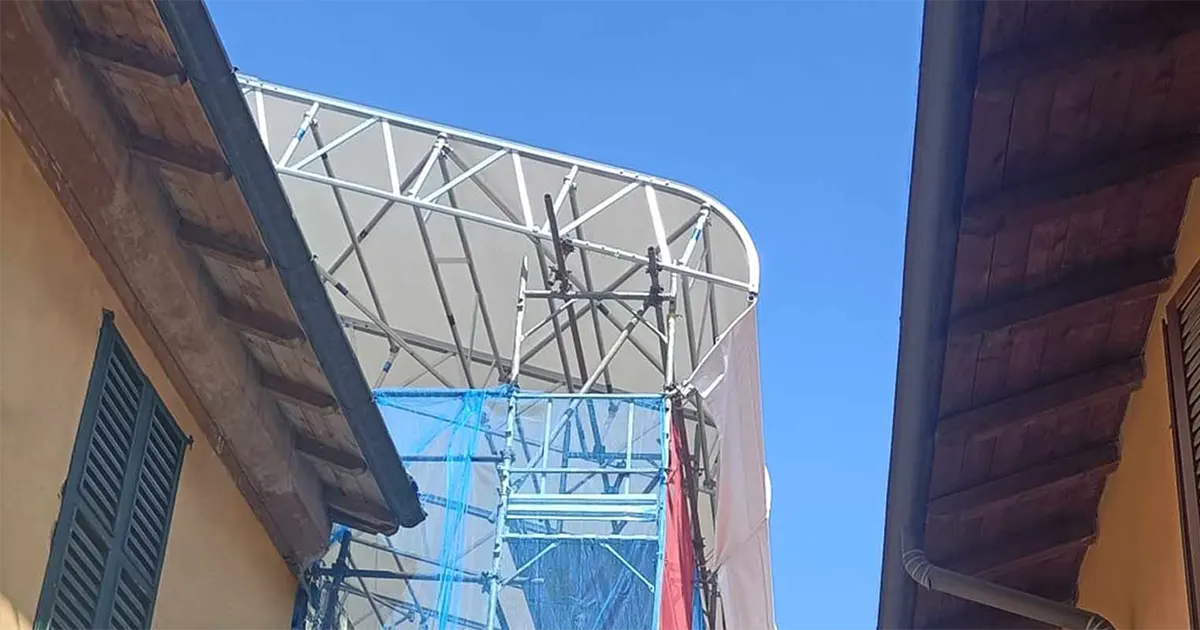Noleggio coperture provvisorie in PVC per cantieri | IMC Ponteggi noleggia coperture in Pvc per cantieri edili